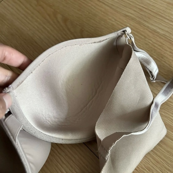 Warner’s Nude Wired Bra 34C - Picture 10 of 10